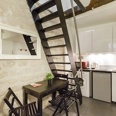 Center Cozy Place *